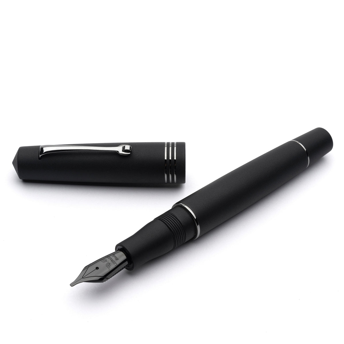 leonardo-black-matte-