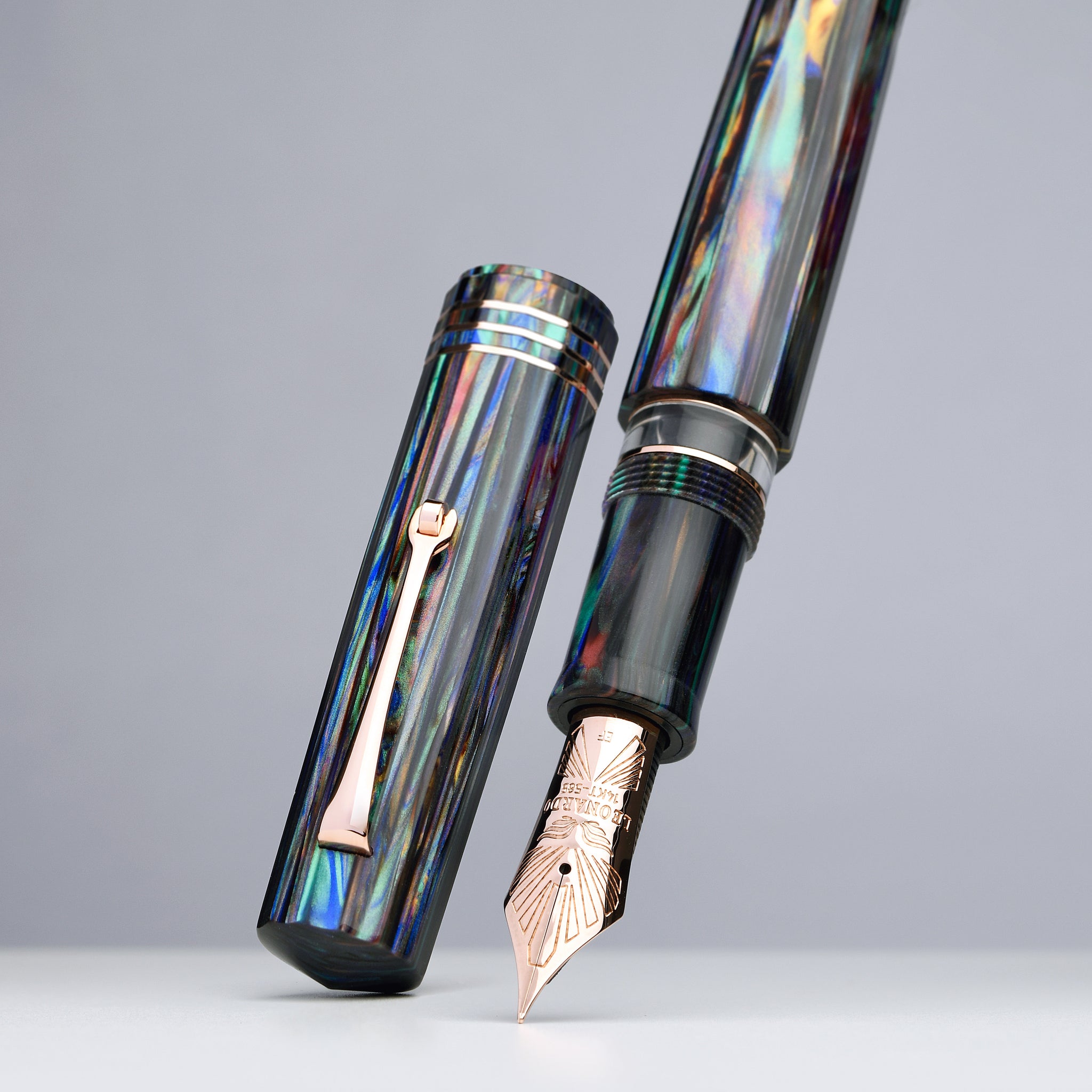 gran Maestro Shell mother pearl celluloid faceted - #8 gold nib la